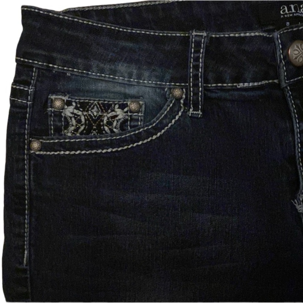 A.N.A. Women’s Bermuda Rhinestone Shorts Size 8 - Picture 5 of 13